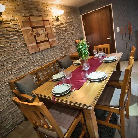 Im Vulkanland Bis 6 Personen شقة