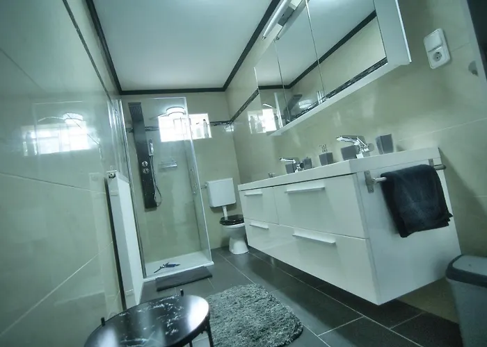 Im Vulkanland Bis 6 Personen * Ettringen (Rhineland-Palatinate)