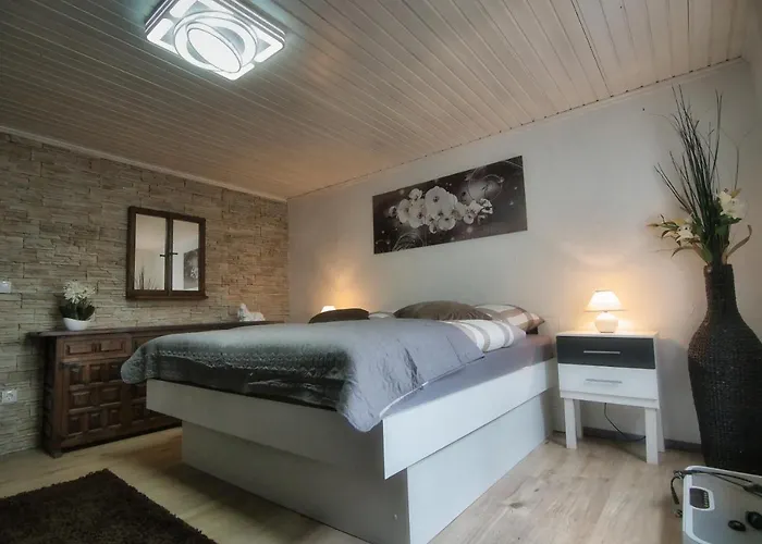 아파트 Im Vulkanland Bis 6 Personen